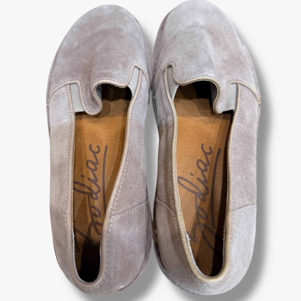 Zodiac Suede Slip On Loafers Womens US 9 Gray Casual Comfort Flats - Picture 2 of 14